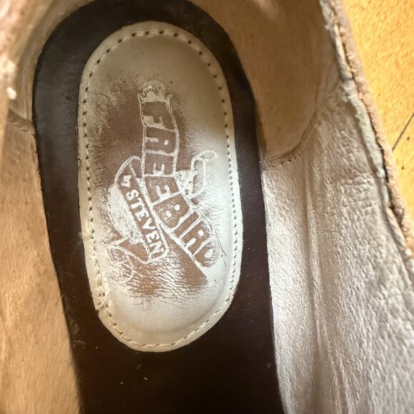 Freebird by Steven Oxfords - Picture 6 of 8